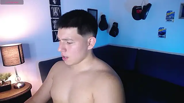 JamesCr  online show from March 5, 2026, 11:21 pm