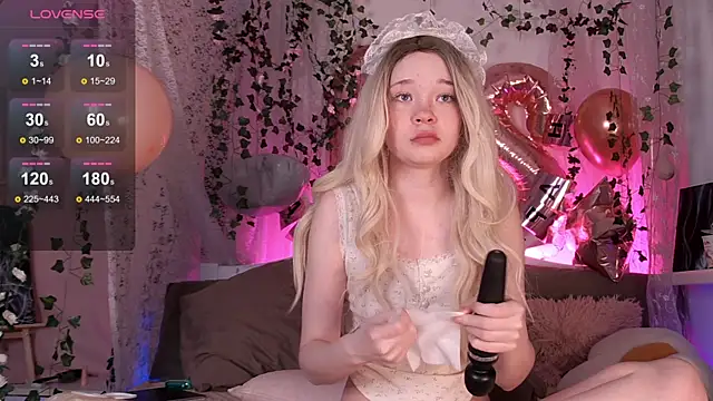 Kellybbface online show from December 3, 2025, 5:19 am