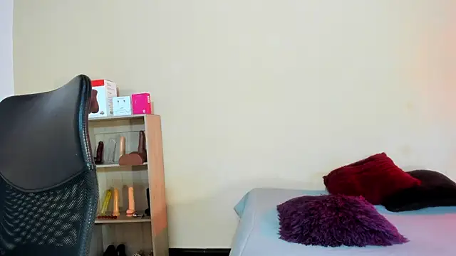 Violetta 0 online show from March 10, 2026, 12:20 pm