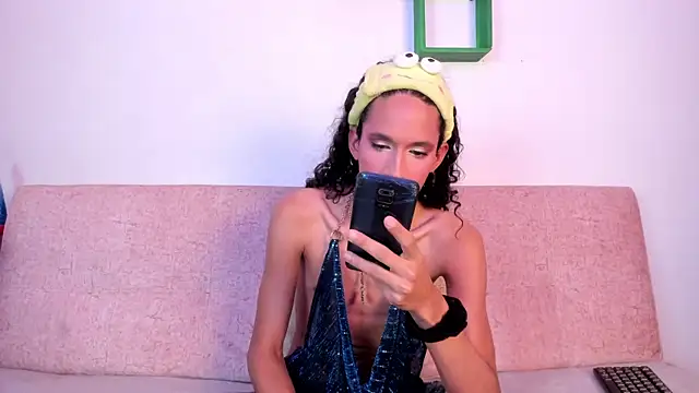 cassidy blossom online show from October 5, 2025, 3:19 am