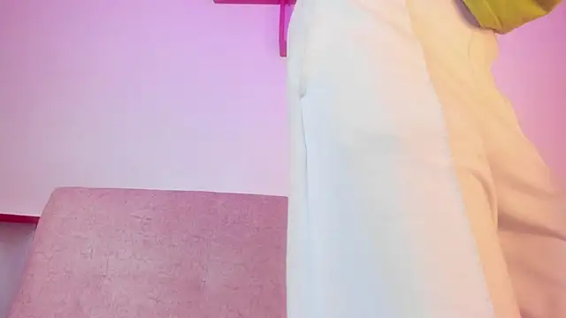 cassidy blossom online show from November 28, 2025, 9:04 pm