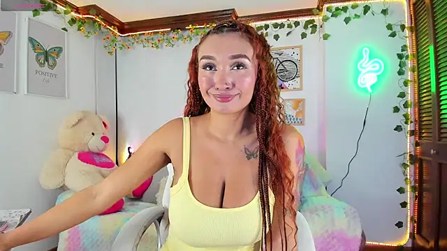 NamiDoll online show from November 6, 2025, 3:43 am