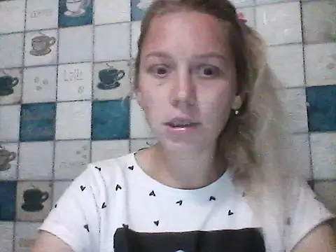 Anna wey online show from October 5, 2025, 7:04 pm