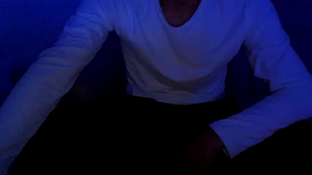 Snapshot of ANGELSANTAMARIA- chatting on October 9, 2025, 6:25 am ANGELSANTAMARIA- online show from October 9, 2025, 6:25 am