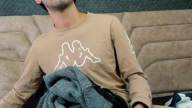 Snapshot of erickblaze_wm chatting on February 6, 2025, 7:07 pm erickblaze wm online show from February 6, 2025, 7:07 pm