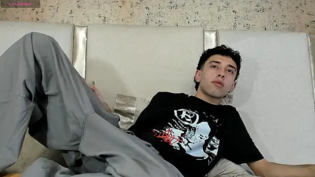 Snapshot of erickblaze_wm chatting on February 24, 2025, 1:42 pm erickblaze wm online show from February 24, 2025, 1:42 pm