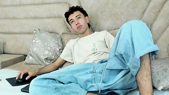 Snapshot of erickblaze_wm chatting on March 3, 2025, 4:36 pm erickblaze wm online show from March 3, 2025, 4:36 pm