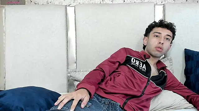 Snapshot of erickblaze_wm chatting on March 4, 2025, 1:38 pm erickblaze wm online show from March 4, 2025, 1:38 pm