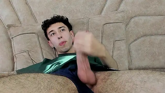 Snapshot of erickblaze_wm chatting on February 12, 2025, 6:40 pm erickblaze wm online show from February 12, 2025, 6:40 pm