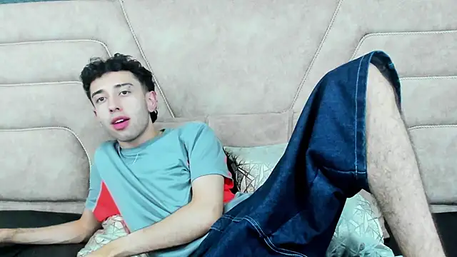 Snapshot of erickblaze_wm chatting on February 28, 2025, 3:15 pm erickblaze wm online show from February 28, 2025, 3:15 pm