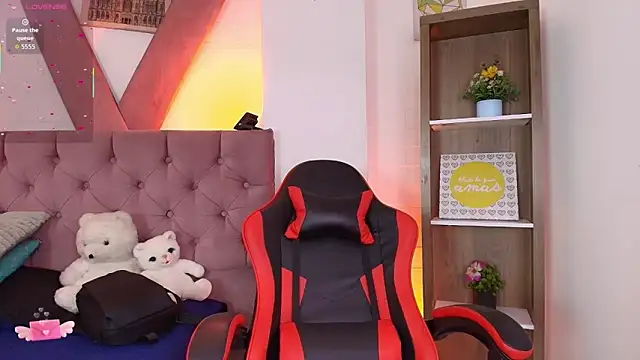 PepperTwink online show from February 25, 2026, 4:29 pm