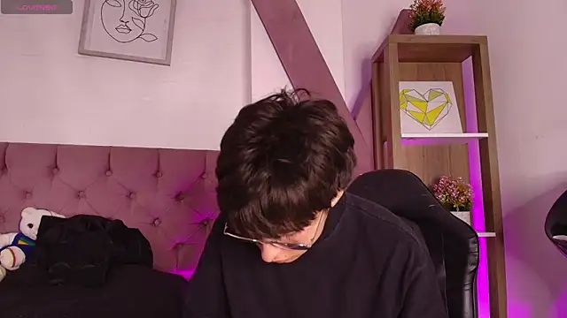 PepperTwink online show from November 7, 2025, 6:56 pm