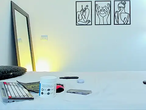 andrea cherryy online show from March 16, 2026, 1:04 pm