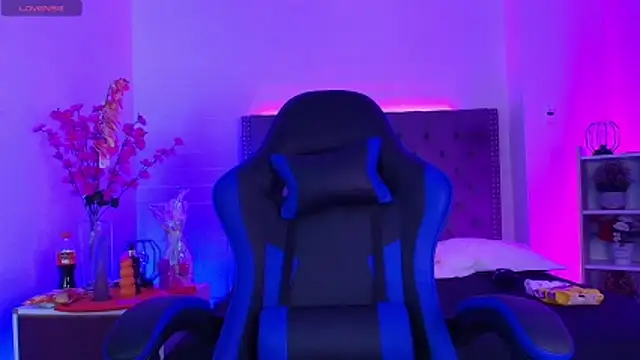 Nikkenyx online show from March 13, 2026, 2:16 am