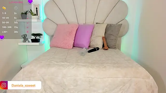 Danielaangelina online show from April 1, 2026, 6:15 am