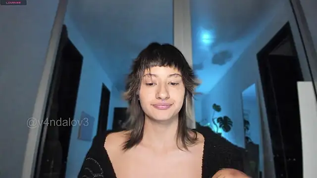 Snapshot of ggor4w33 chatting on February 11, 2026, 8:25 am ggor4w33 online show from February 11, 2026, 8:25 am