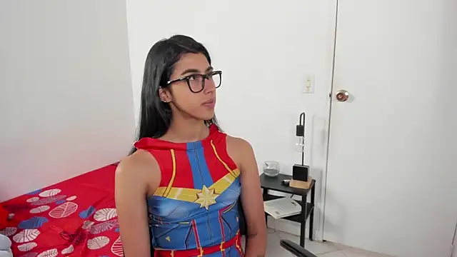 Mazikeen  18 online show from May 28, 2026, 1:06 pm