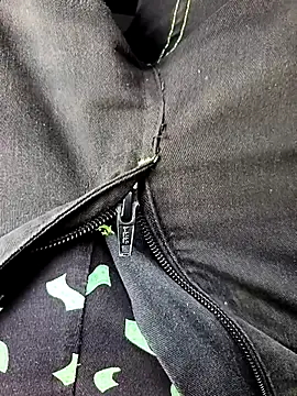 Dam70 online show from January 9, 2026, 11:28 am