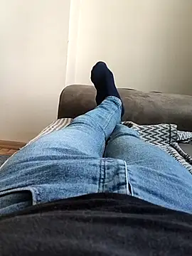 legolasleo online show from March 19, 2025, 6:14 am