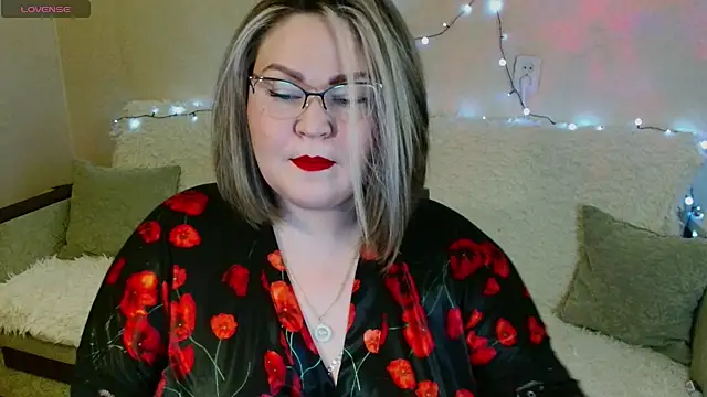 Vivien  wet online show from February 2, 2025, 7:57 pm