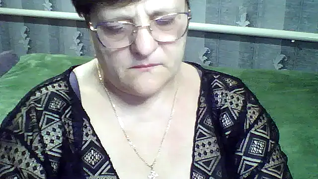 ElzaJewel online show from March 17, 2026, 7:50 pm