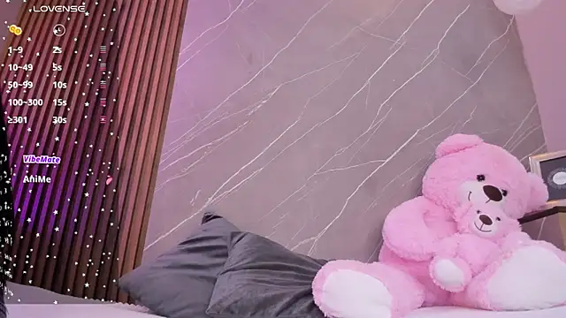 ariana jhonson1 online show from November 25, 2025, 12:05 pm