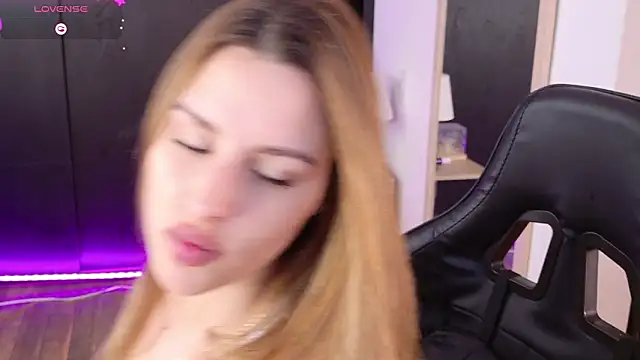 yourdream 6 online show from February 24, 2026, 6:09 pm