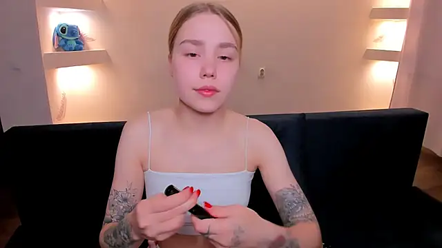 YourMegan online show from October 16, 2025, 9:23 pm