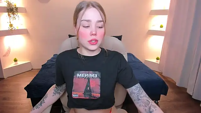 YourMegan online show from March 31, 2026, 9:28 pm