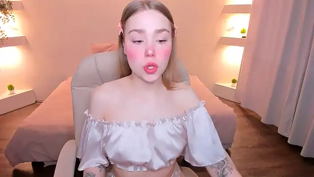 YourMegan online show from March 26, 2026, 7:45 pm