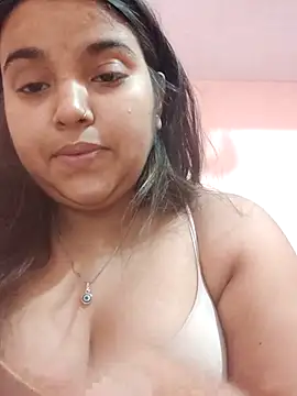 RAYI 01 online show from March 1, 2025, 5:27 pm