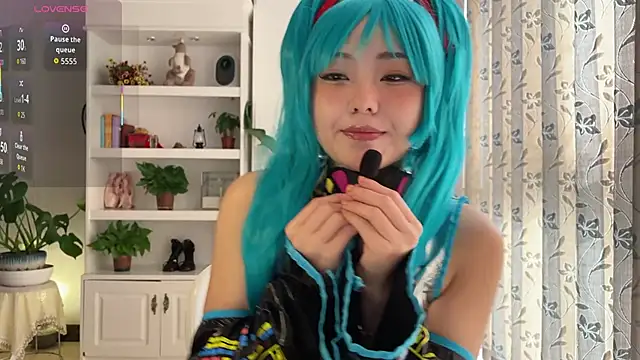 nanaliu6 online show from October 20, 2025, 6:59 am