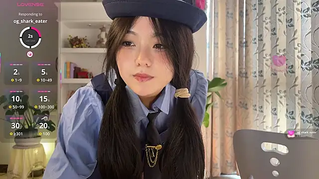 nanaliu6 online show from October 19, 2025, 7:33 am