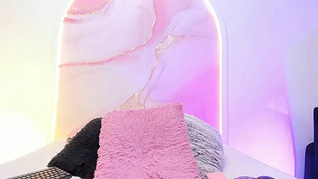 Snapshot of Sofii_Lopezz chatting on November 15, 2025, 11:14 am Sofii Lopezz online show from November 15, 2025, 11:14 am