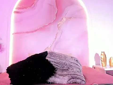 Snapshot of Sofii_Lopezz chatting on March 17, 2025, 12:46 pm Sofii Lopezz online show from March 17, 2025, 12:46 pm