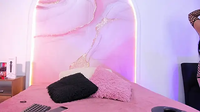 Snapshot of Sofii_Lopezz chatting on October 16, 2025, 11:40 am Sofii Lopezz online show from October 16, 2025, 11:40 am