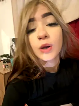 akirahattori online show from October 19, 2025, 10:23 pm