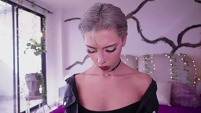 soidai miiu online show from October 13, 2025, 8:32 pm