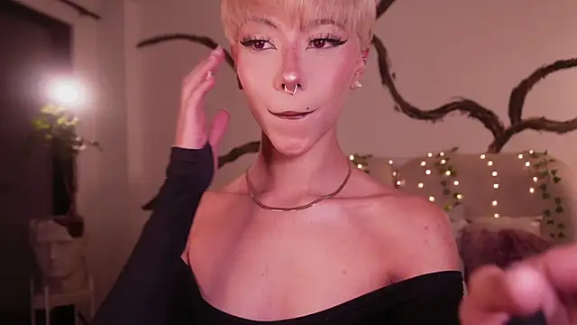 soidai miiu online show from September 27, 2025, 12:17 am