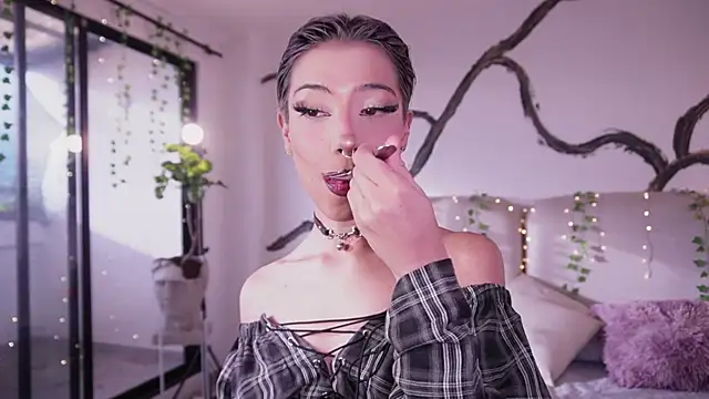 soidai miiu online show from October 31, 2025, 9:32 pm