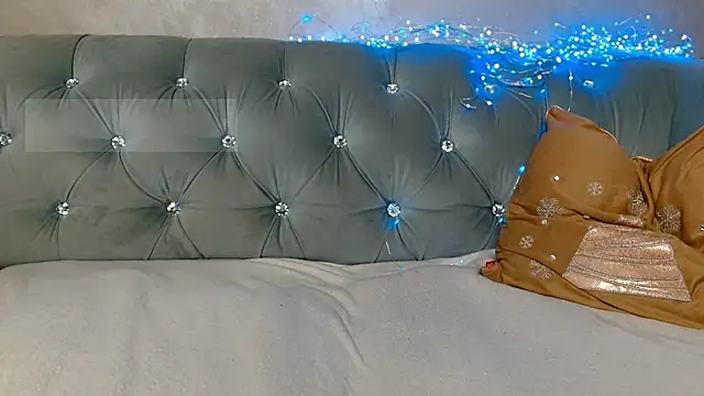 xoCaroxQueenxo online show from February 16, 2025, 3:15 am