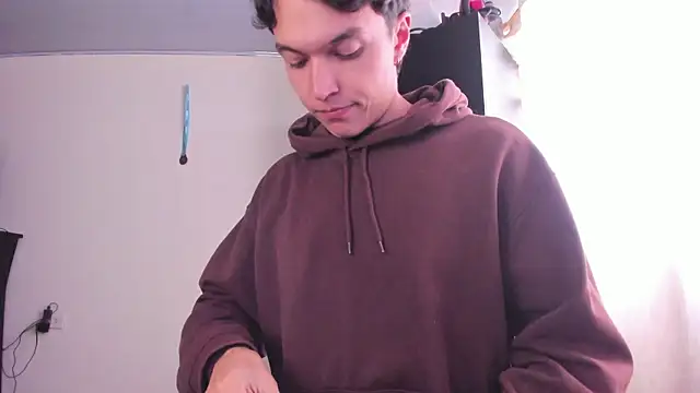 Snapshot of Mastrangelo_xxx chatting on March 13, 2025, 4:23 pm Mastrangelo xxx online show from March 13, 2025, 4:23 pm