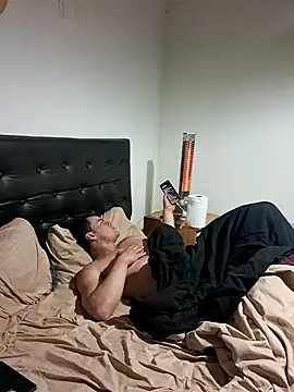 liamlara online show from September 21, 2025, 2:06 am