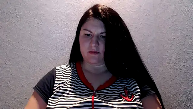 KiraSwee online show from March 7, 2025, 6:11 pm