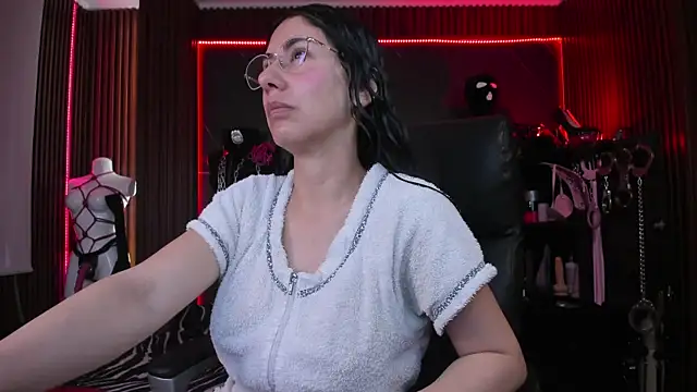 Snapshot of XiaQueen chatting on September 11, 2025, 11:43 am XiaQueen online show from September 11, 2025, 11:43 am