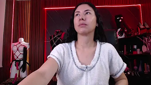 Snapshot of XiaQueen chatting on September 18, 2025, 11:02 am XiaQueen online show from September 18, 2025, 11:02 am