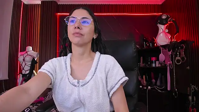 Snapshot of XiaQueen chatting on October 30, 2025, 11:19 am XiaQueen online show from October 30, 2025, 11:19 am