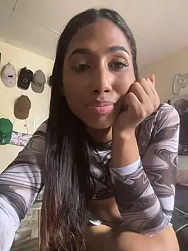 Alissemasiel online show from March 15, 2026, 6:59 pm