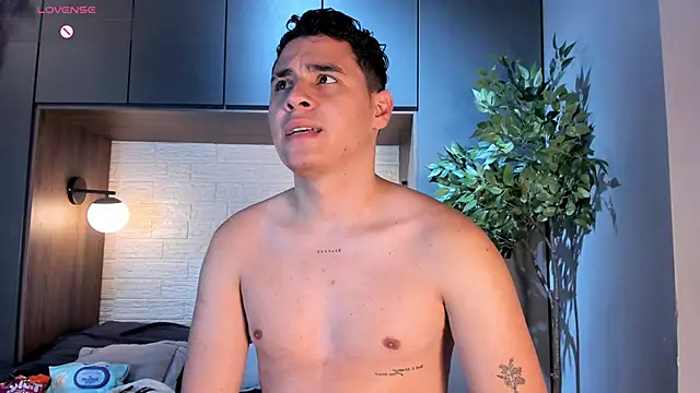 Snapshot of Gabriell_ramirez chatting on November 12, 2025, 10:13 pm Gabriell ramirez online show from November 12, 2025, 10:13 pm