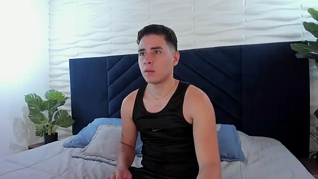 Snapshot of Gabriell_ramirez chatting on March 18, 2025, 3:56 am Gabriell ramirez online show from March 18, 2025, 3:56 am